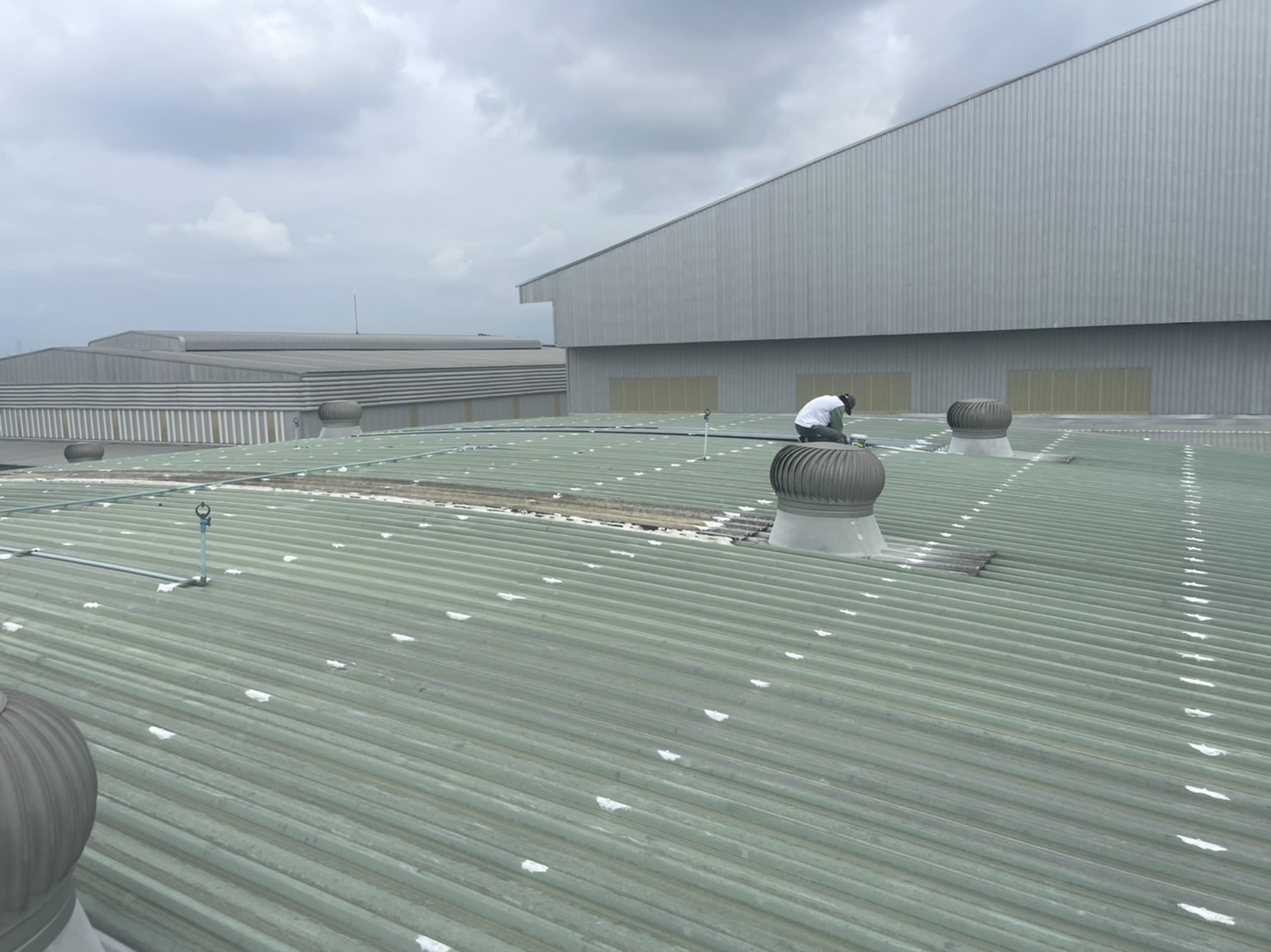 12 - https://ช่างหลังคาทรงชัย.com | ช่างหลังคาทรงชัย - รับแก้ปัญหาหลังคา รับซ่อมหลังคาทุกประเภท แก้ปัญหาตรงจุด โดยทีมช่างมืออาชีพ