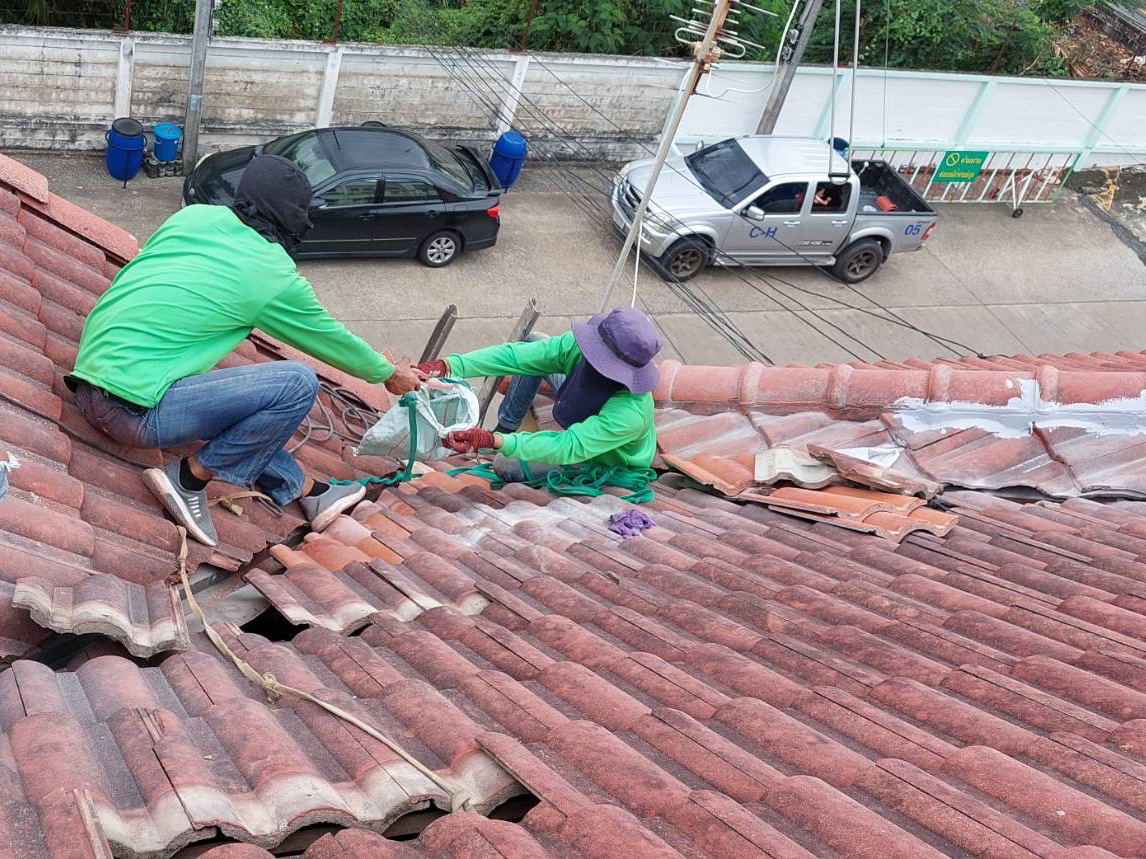 32 - https://ช่างหลังคาทรงชัย.com | ช่างหลังคาทรงชัย - รับแก้ปัญหาหลังคา รับซ่อมหลังคาทุกประเภท แก้ปัญหาตรงจุด โดยทีมช่างมืออาชีพ