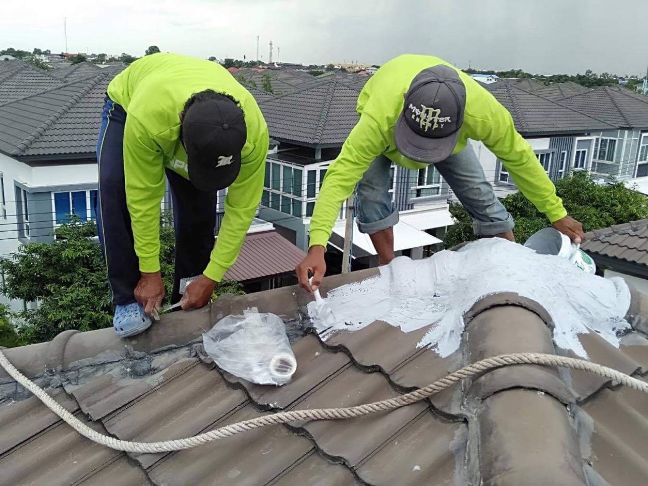 7 - https://ช่างหลังคาทรงชัย.com | ช่างหลังคาทรงชัย - รับแก้ปัญหาหลังคา รับซ่อมหลังคาทุกประเภท แก้ปัญหาตรงจุด โดยทีมช่างมืออาชีพ
